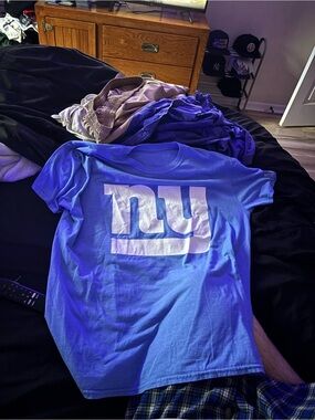 Vintage NY giants nfl Logo T-Shirt. Size large! Like new!